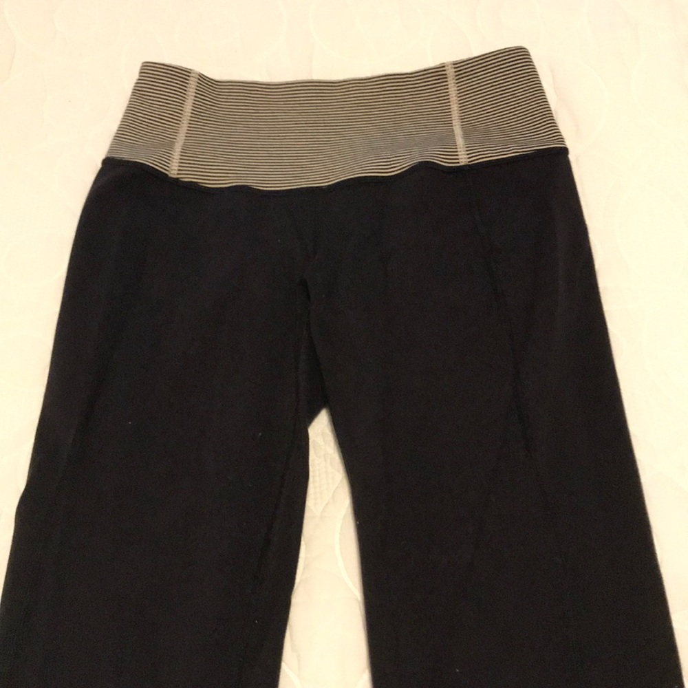 Lulu Lemon crop yoga pants